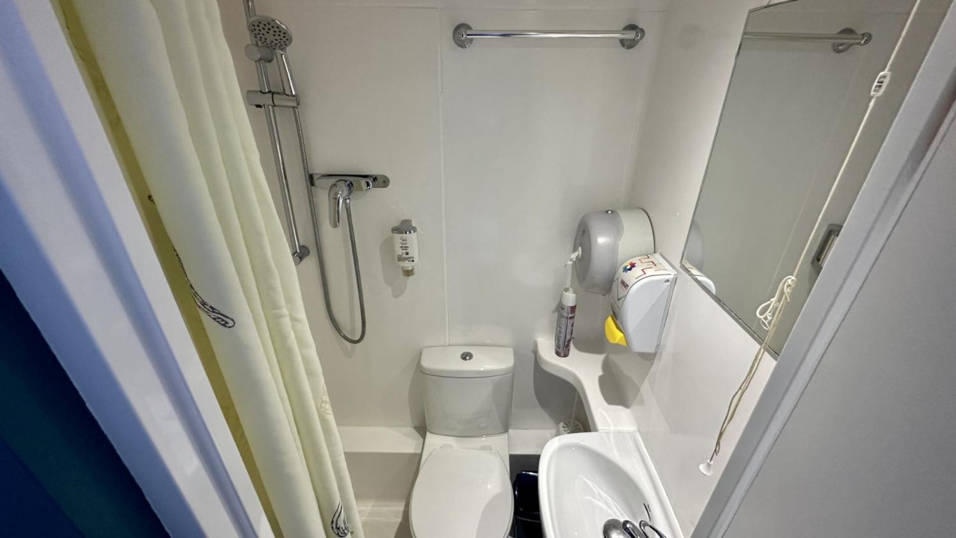 Twin Room with Private Bathroom